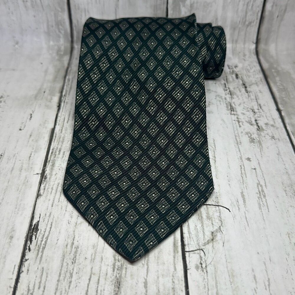 Giorgio‎ Armani Cravatte Geometric Design Men's Necktie Italy 100% Silk Tie